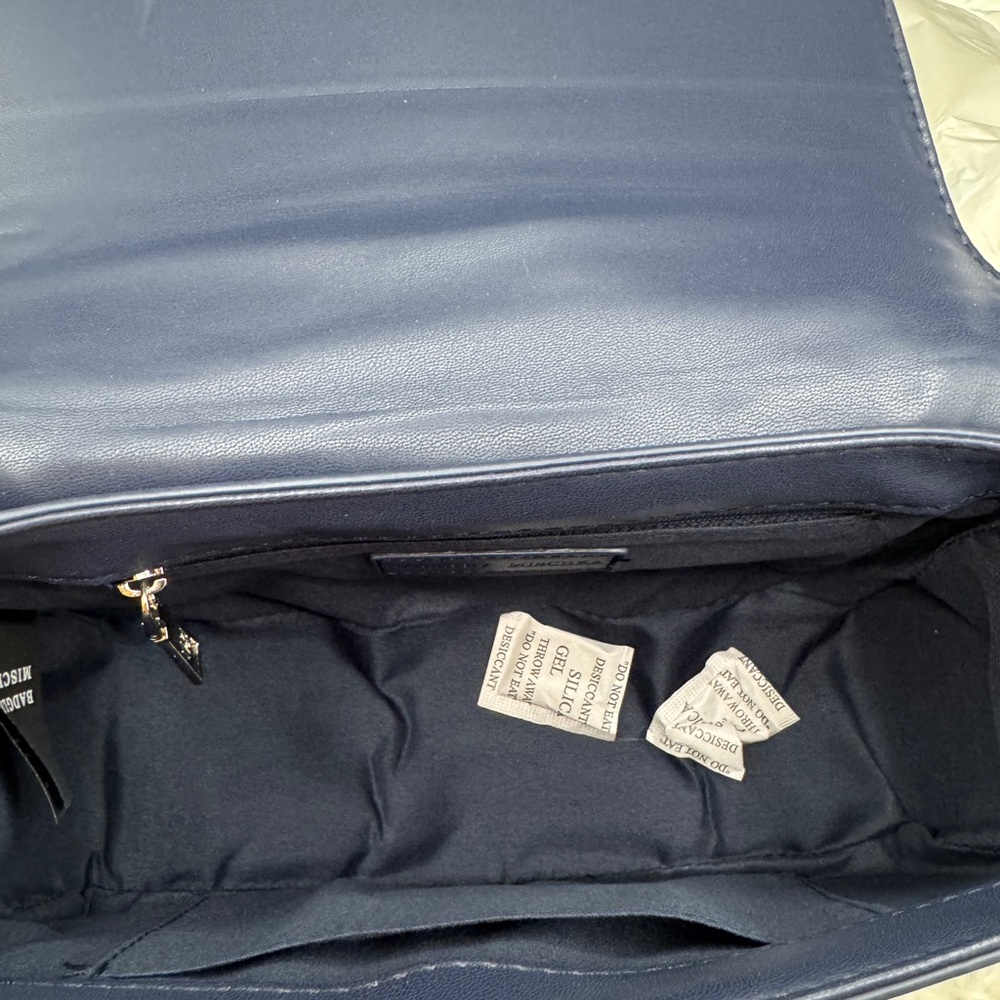 Badgley Mischka  Denim Diamond Quilted Crossbody w/Matching Pearls NWT - Picture 7 of 13